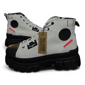 Palladium Revolt Hi TX Platform Boots Women’s 7.5 Star White High Top Chunky NIB